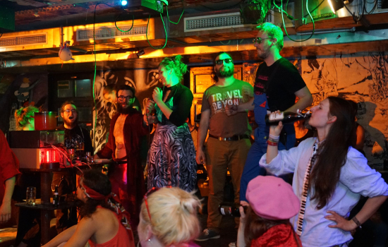 Trash Bad Taste Karaoke Party Nummer 1