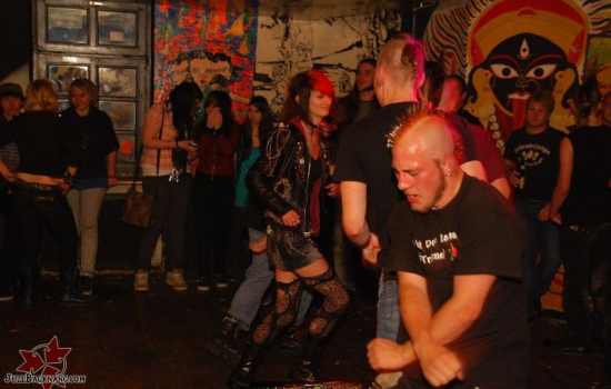 2009 - No Kluc, Burning Bastards, Blinded Halo